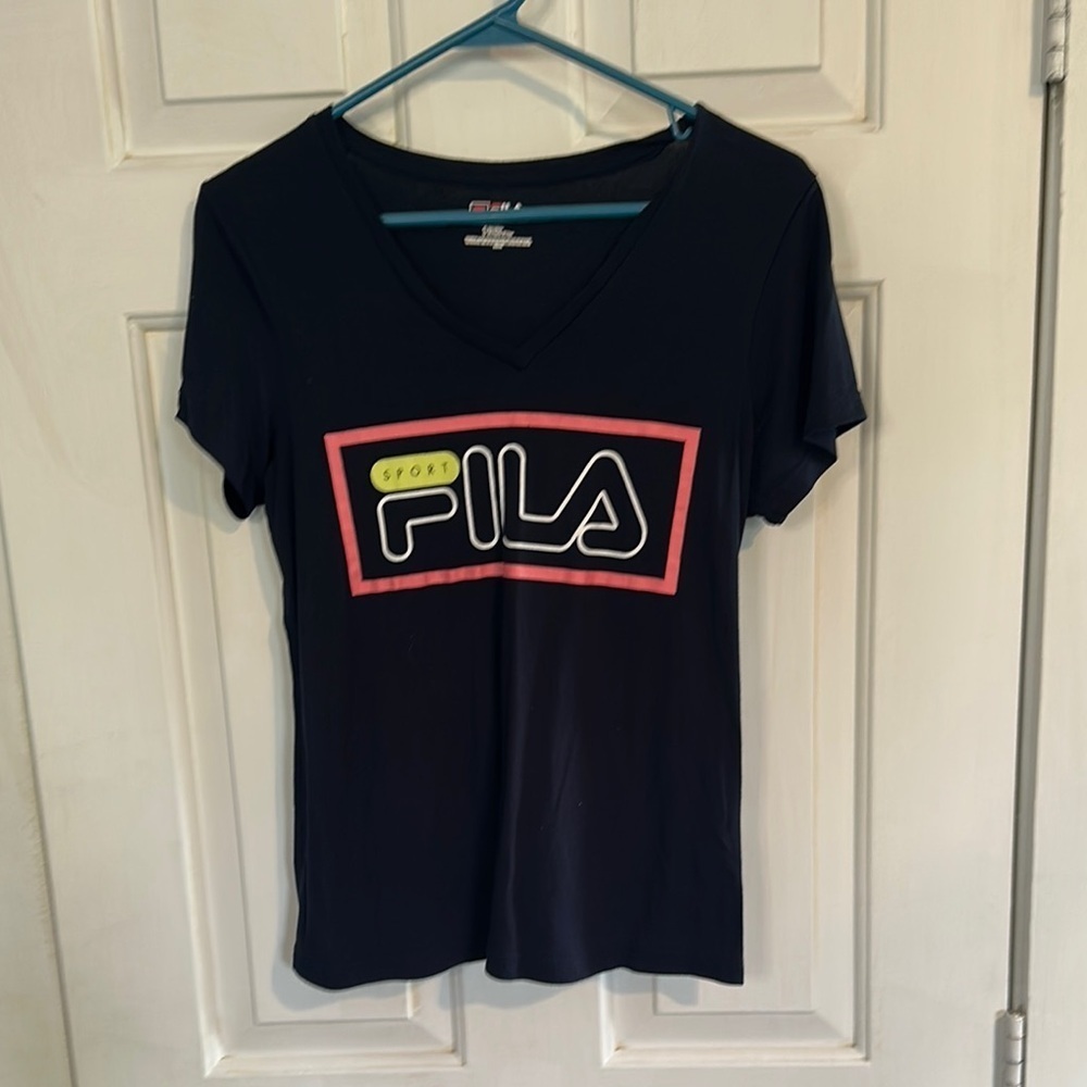Fila Sport Navy Vneck tee size small women’s